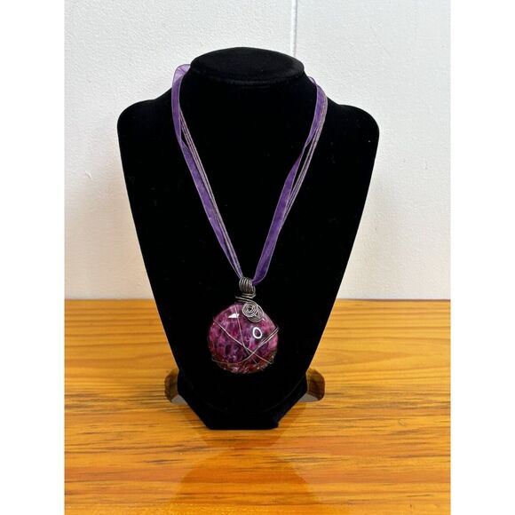 Art Glass Purple Violet Pink‎ Round Pendant Wire Wrap Adjustable Corded Necklace - Picture 1 of 10